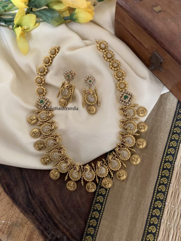 Nakshi bottu haaram set