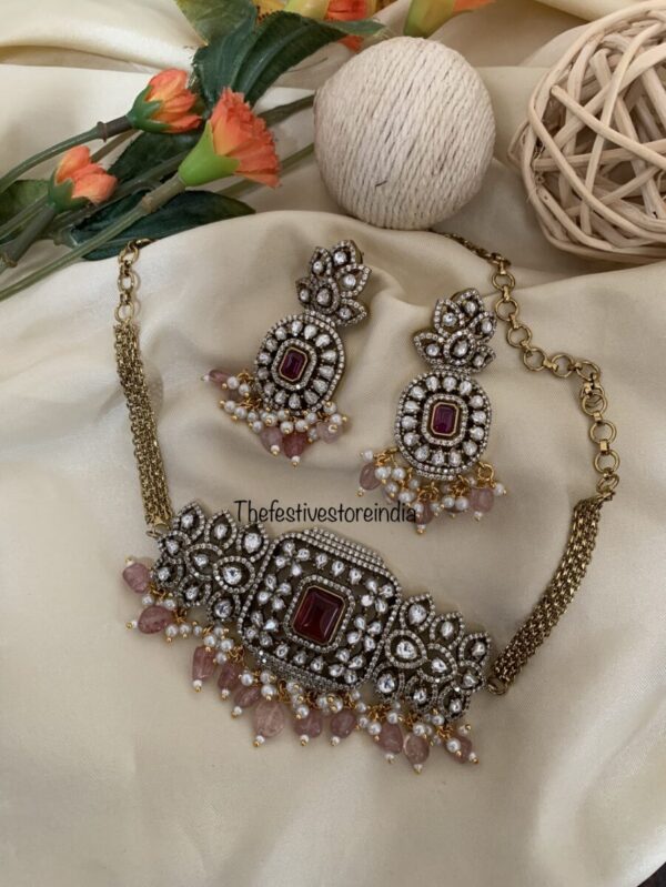 Victorian knit Ruby choker set
