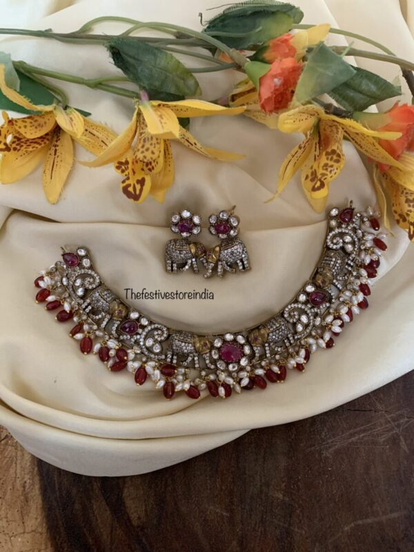 Elephant Kanti Maroon Victorian set