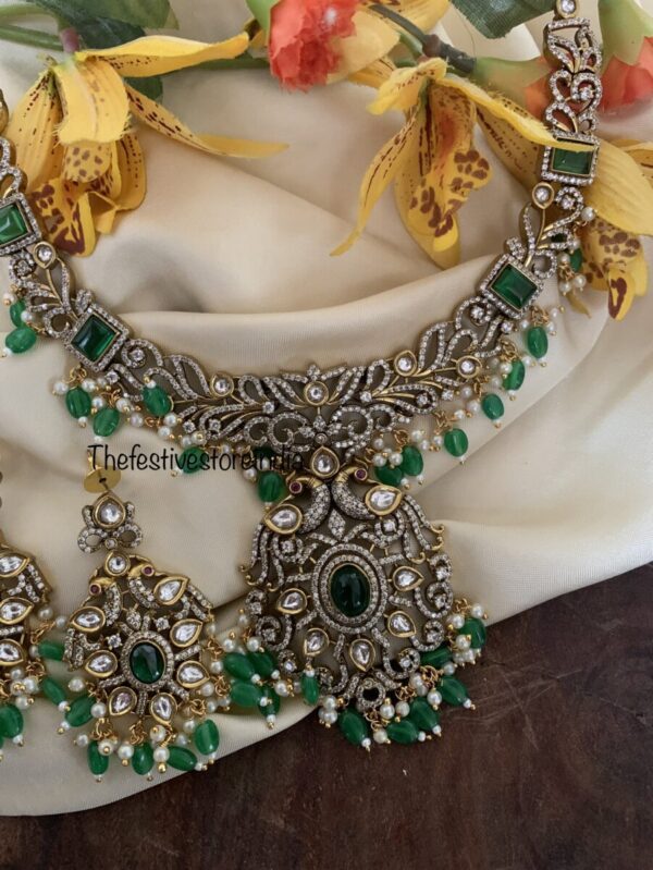 Green drops classic victorian set