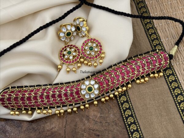 Black thread Kemp knit Jadau choker set