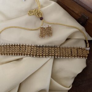Budgeted matte gold pearl choker set