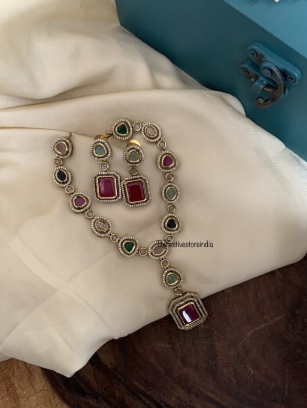 Classy Victorian drop multicolour set