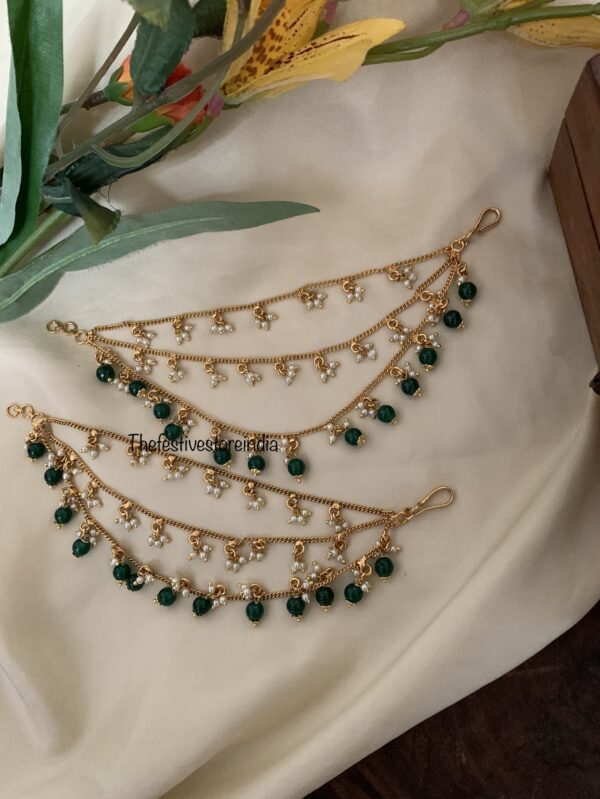 Green beads and pearls Ear chain