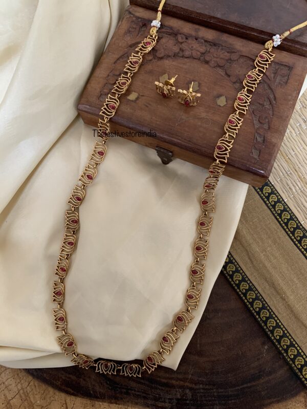 Lotus carved haaram set