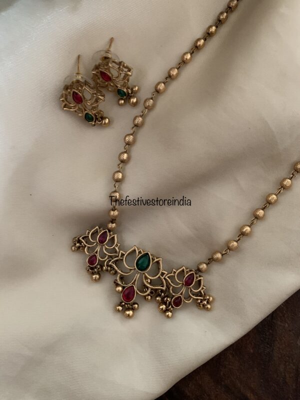 Carved lotus midlength set