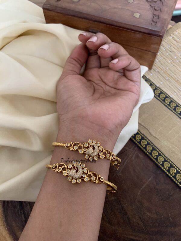 Set of 2 Openable free size peacock AD bangles