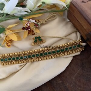 An all green choker set
