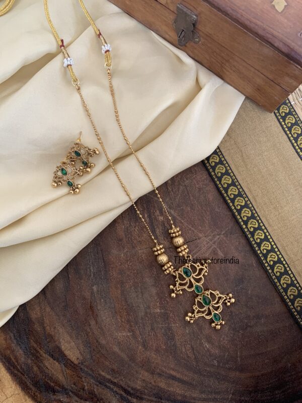 Budgeted carved lotus chain set