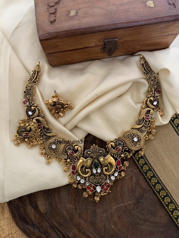 Antique polish Fusion carved ambaari navilu set