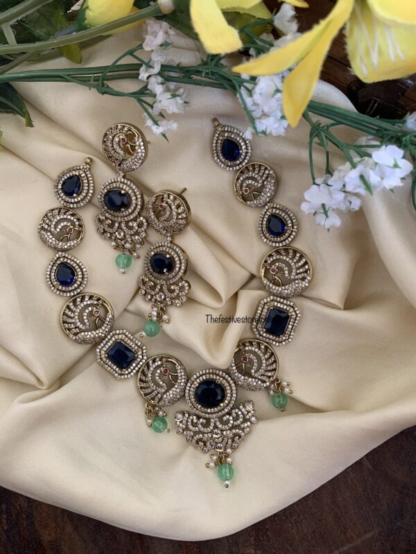 Blue stone mint drops victorian necklace set