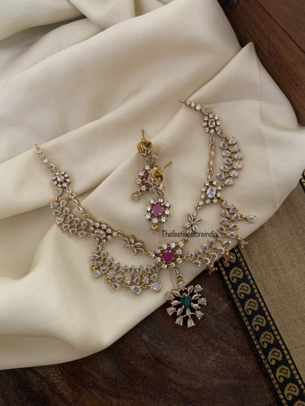 Layered CZ set