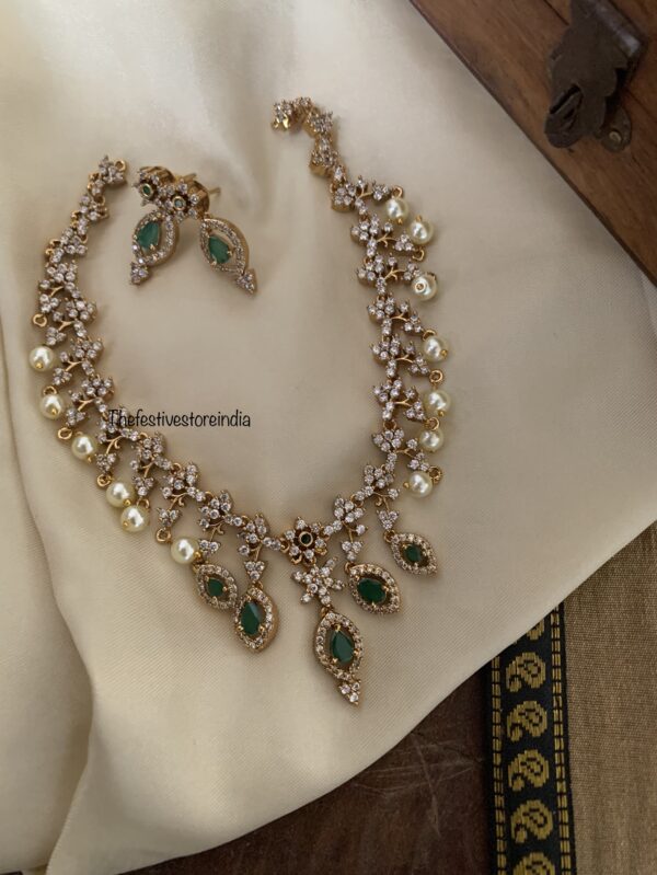 AD Emerald drops diamonds necklace set