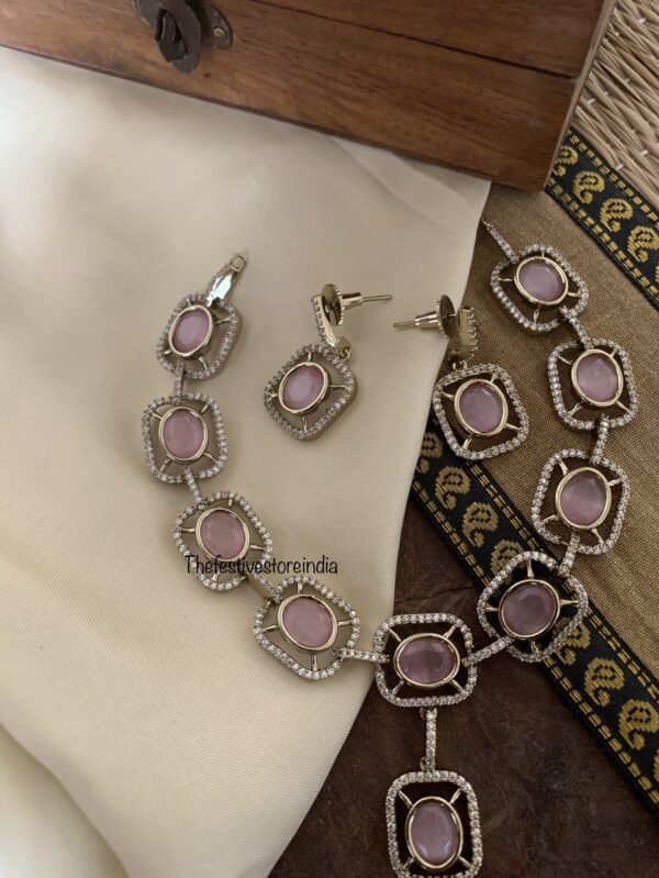 AD Pink loop necklace set