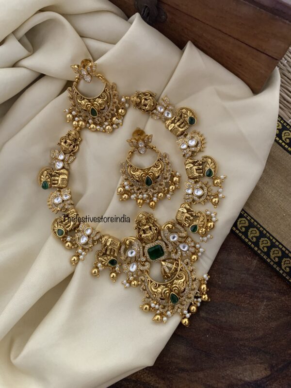 Gold Lakshmi ambaari chandbali set