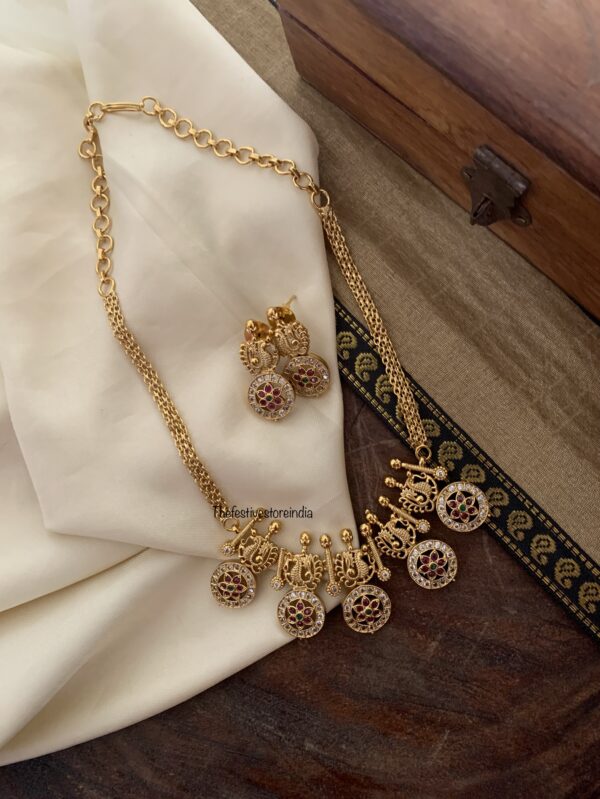 Minimal Bottu necklace set