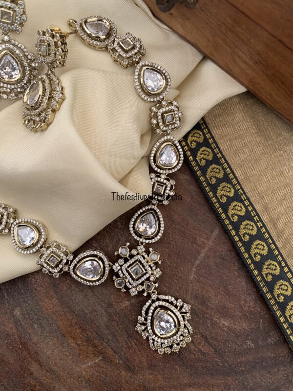 Budgeted all white Victorian set