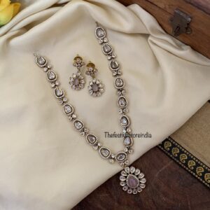 Budgeted pink stone Victorian set