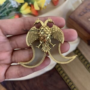 Unisex Jadau tiger claw pendant | Royal groom jewellery
