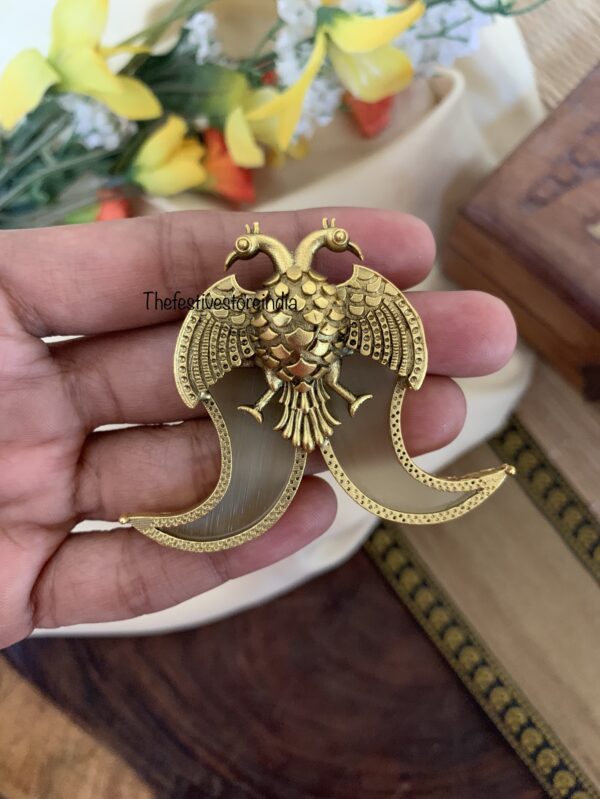 Unisex Jadau tiger claw pendant | Royal groom jewellery