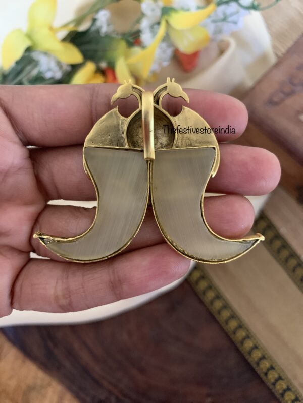 Unisex Jadau tiger claw pendant | Royal groom jewellery