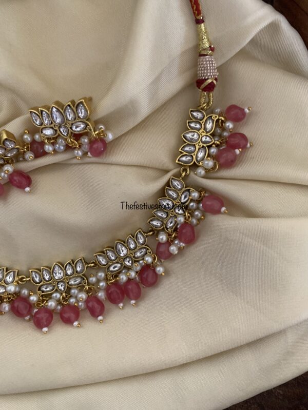Jadau mauve beads lotus set