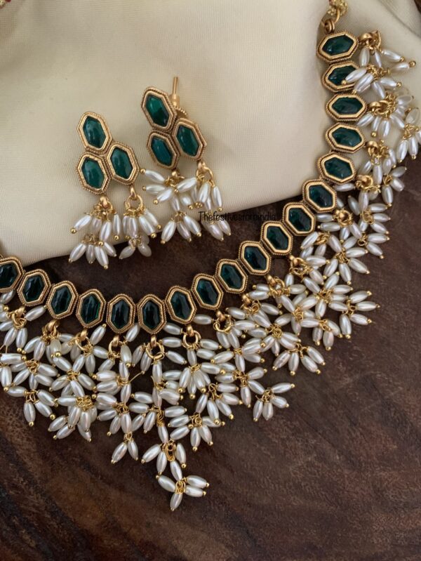 Fusion green stone rice pearls set