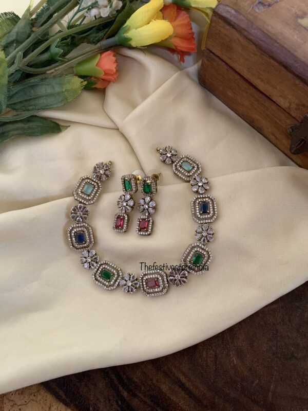 Multi colour floral budgeted set