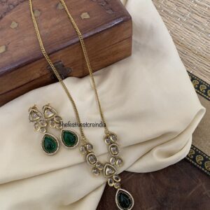 Budgeted Emerald drops victorian set