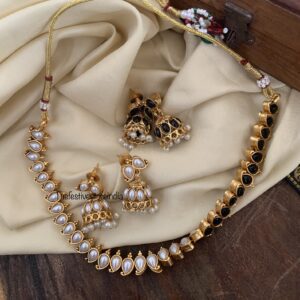 Reversible matte white & black necklace set