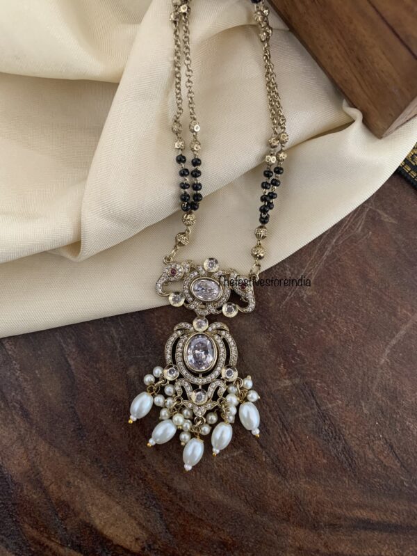Victorian pendant Mangalsutra set