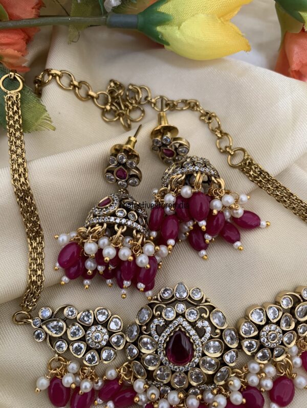 Budgeted Magenta beads victorian choker set