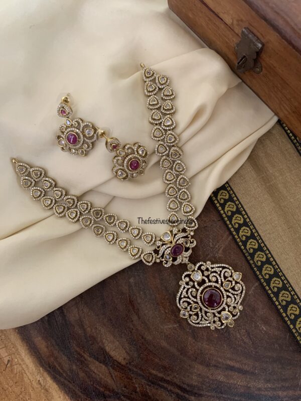 2 layer Victorian maroon stone necklace set