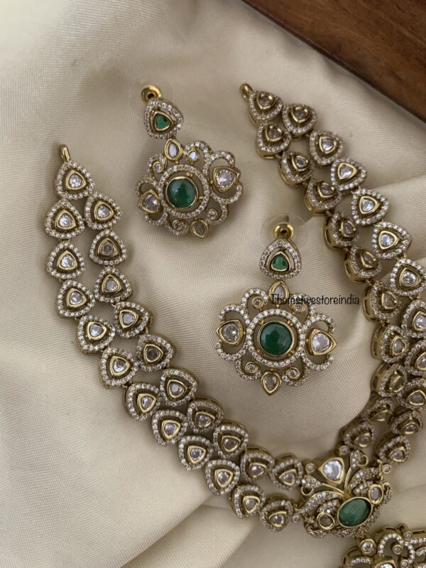 2 layer Victorian green stone necklace set