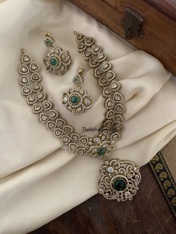 2 layer Victorian green stone necklace set