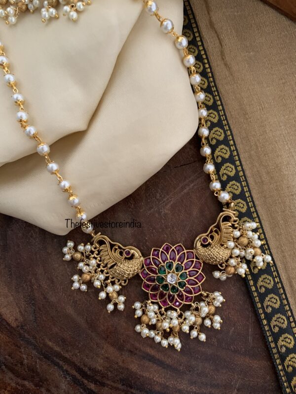 Classic floral navilu pearl haaram set