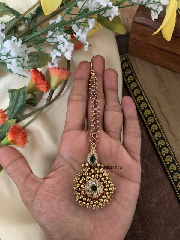 Cluster gold pearls maangtikka