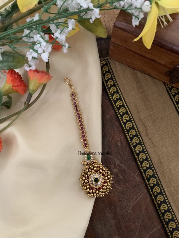 Cluster gold pearls maangtikka