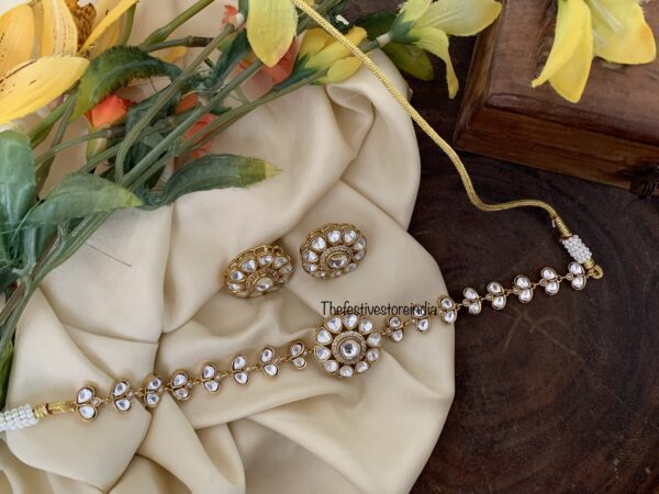 Statement kundan white choker set