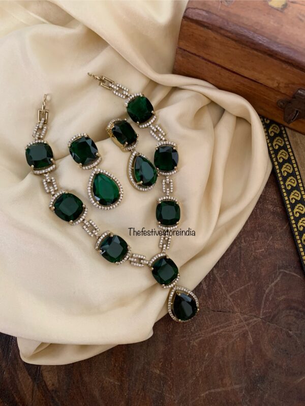 AD all EMERALD set