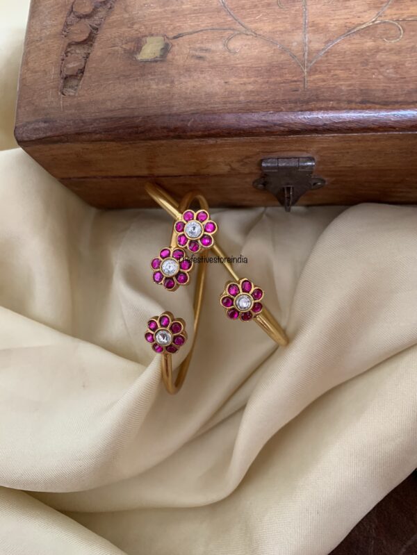 Set of 2 Jadau floral openable kada - size 2-4