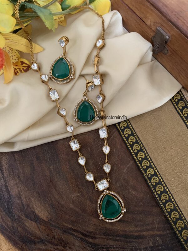 Victorian Emerald chain set