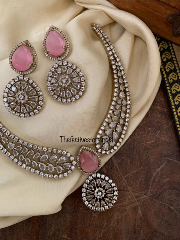 Drop pendant Pink victorian necklace set