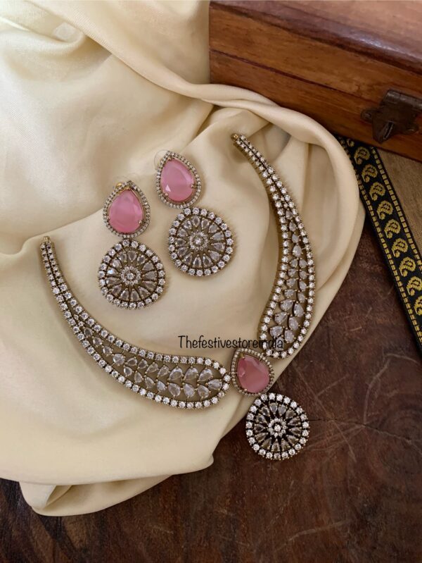 Drop pendant Pink victorian necklace set