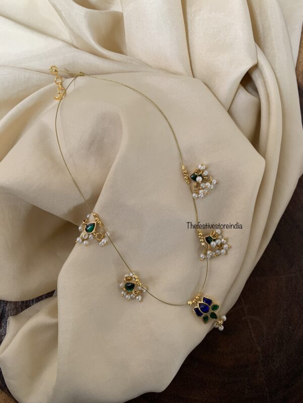 Jadau minimalist lotus green/blue pendant chain