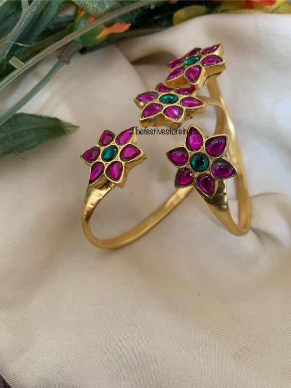 Jadau Set of 2 floral kada - Multi colour ( Free size)