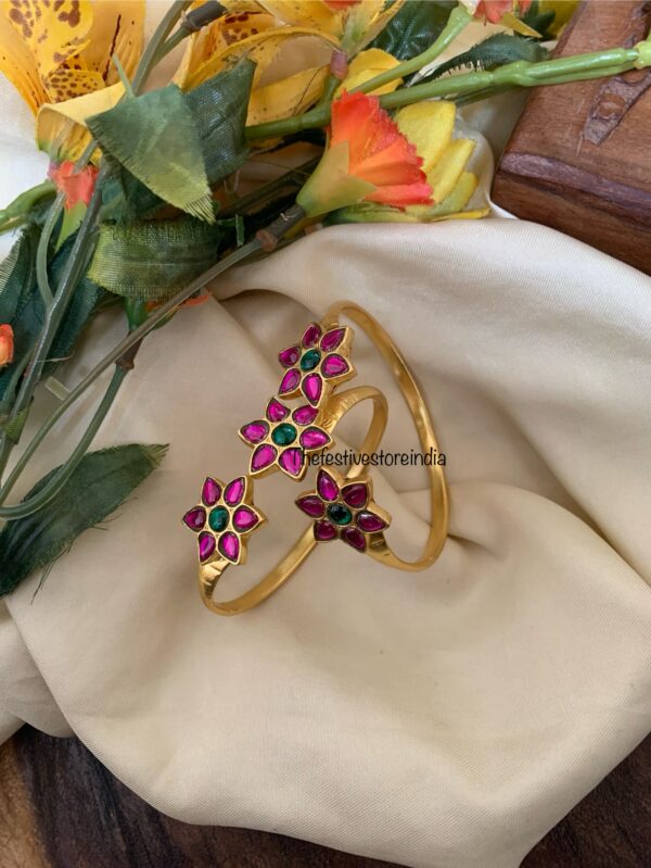 Jadau Set of 2 floral kada - Multi colour ( Free size)