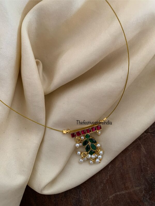 Jadau minimalist leafy chain | Invisible chain