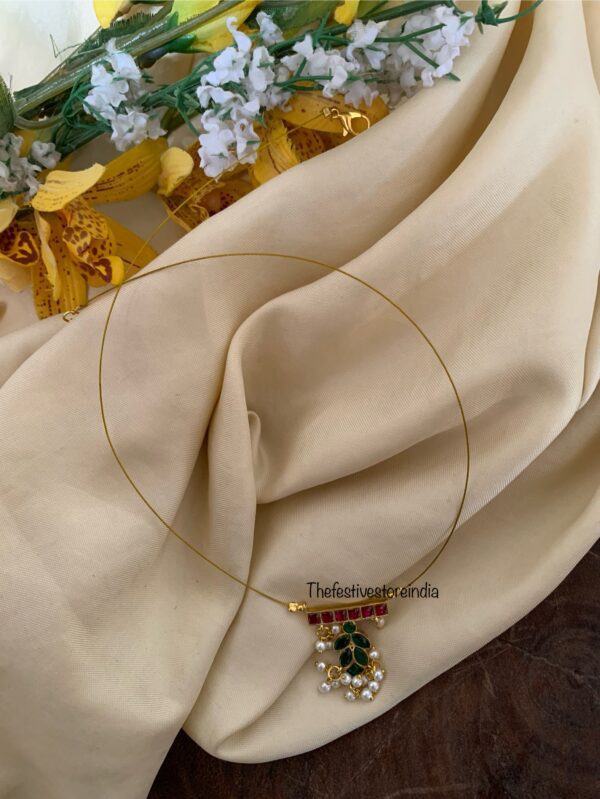 Jadau minimalist leafy chain | Invisible chain