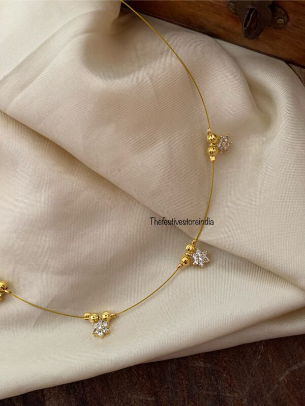 Jadau minimalist statement diamonds chain